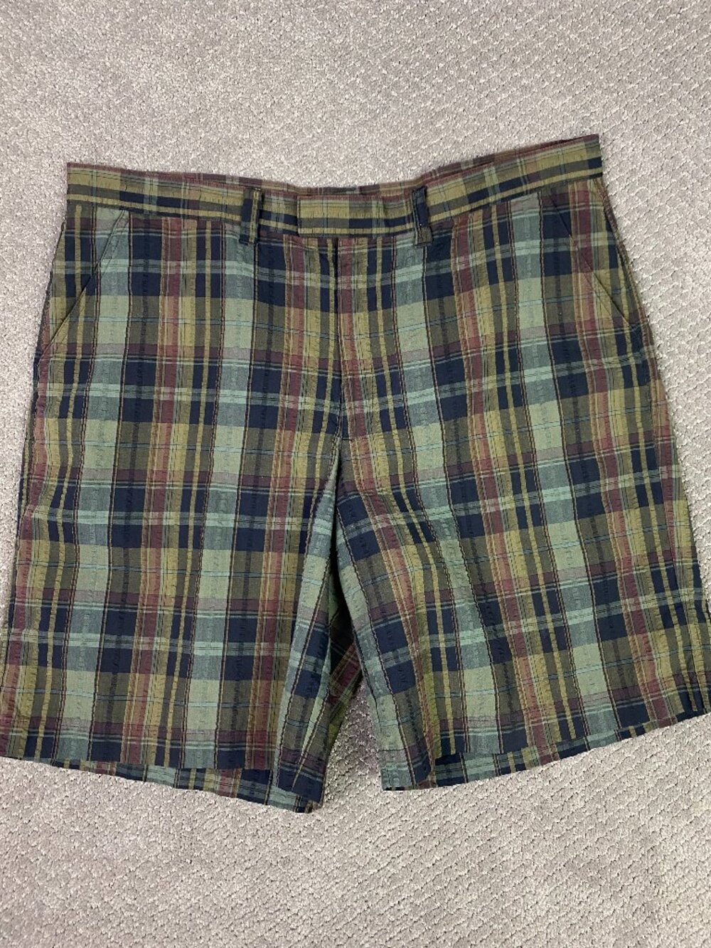 Patagonia Shorts Mens 38 Olive Burgundy Black Plaid Textured Seersucker Organic